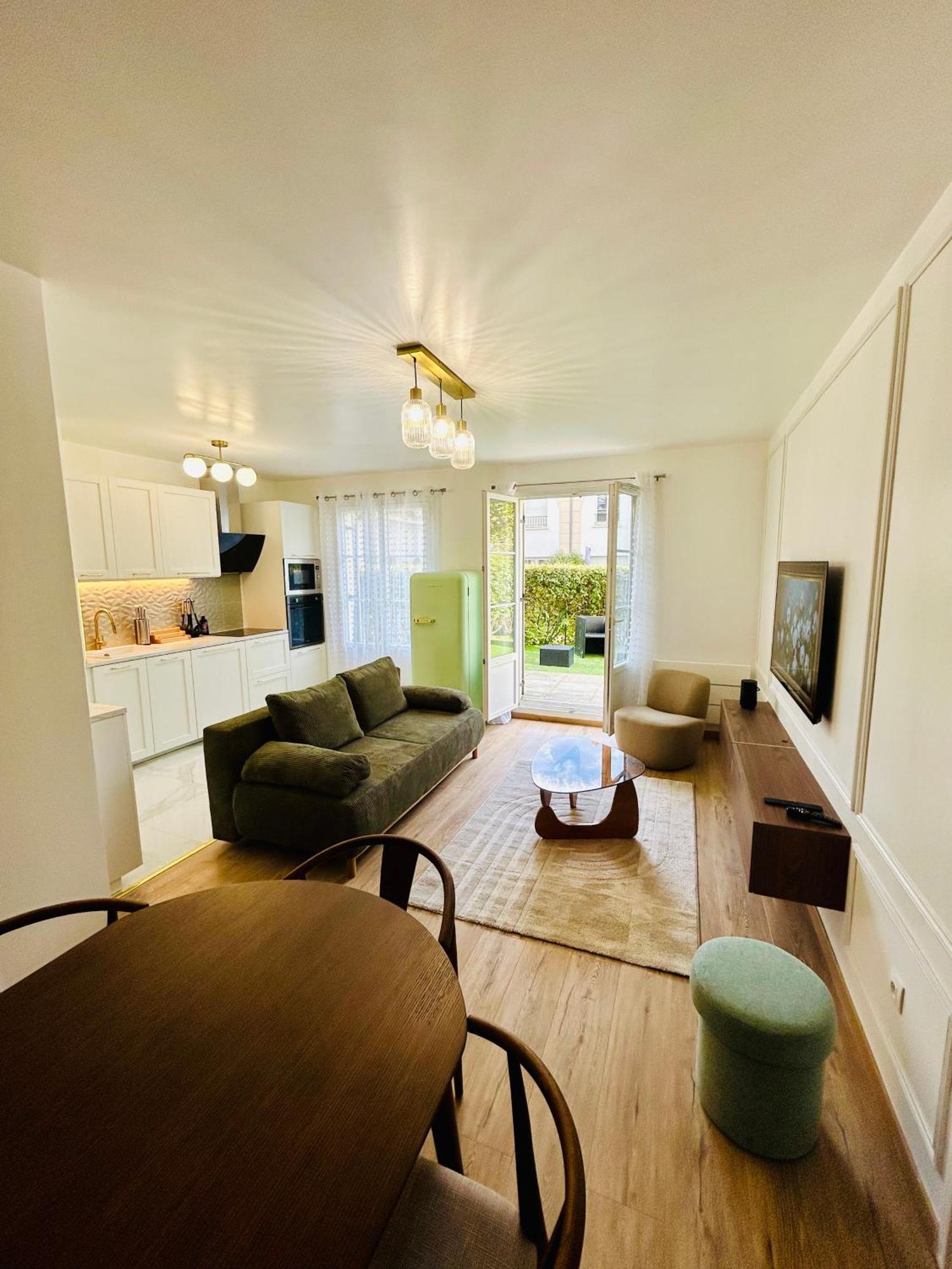 Serenity Place Serris Ngoại thất bức ảnh