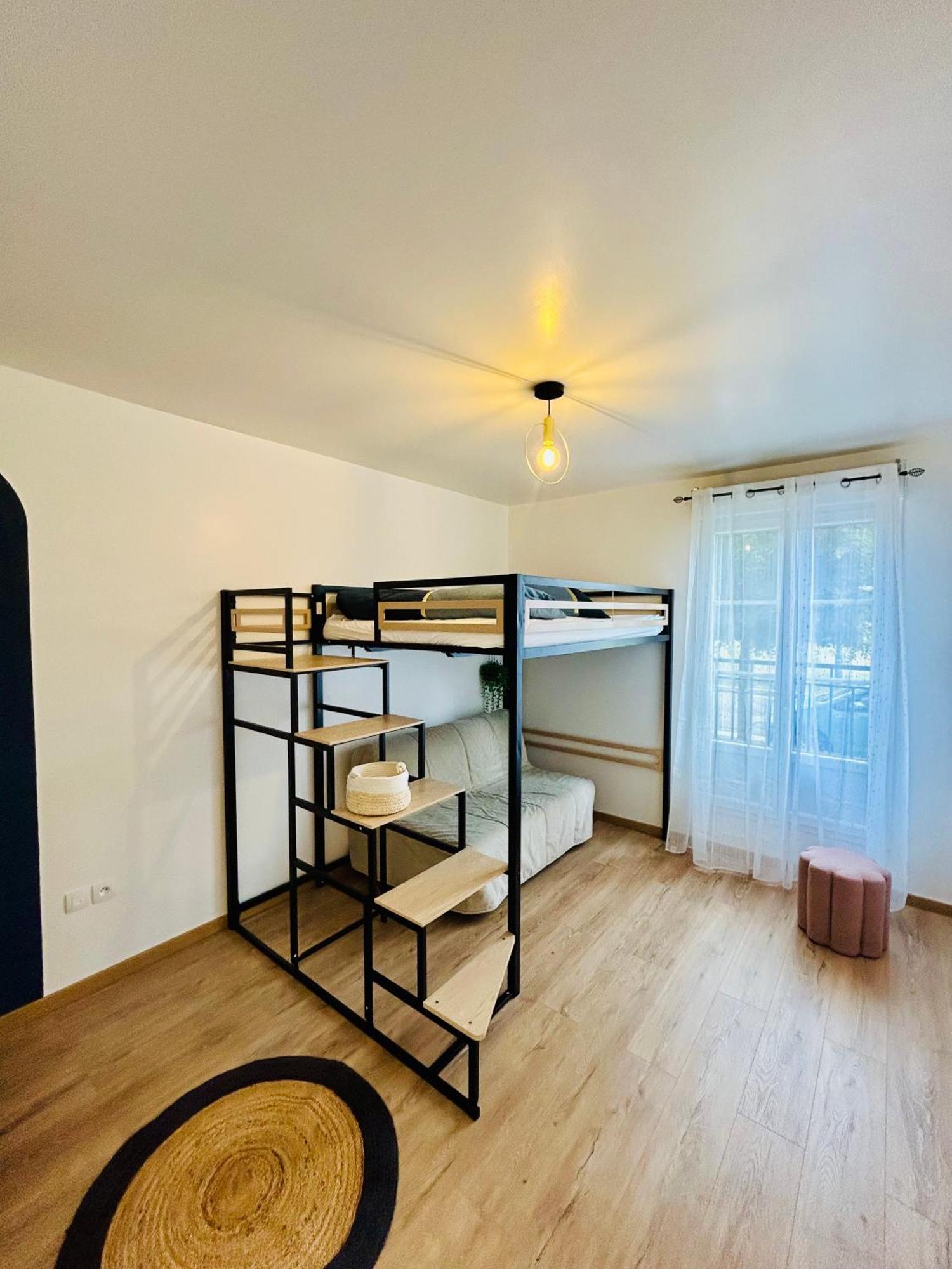 Serenity Place Serris Ngoại thất bức ảnh